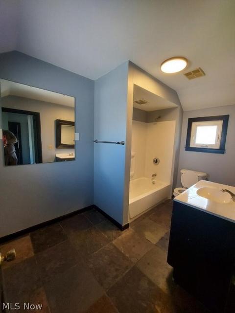 806 Bond St, Elyria, OH 44035 photo 13
