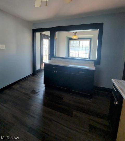 806 Bond St, Elyria, OH 44035 photo 9