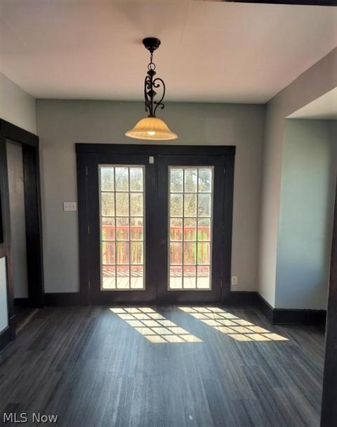 806 Bond St, Elyria, OH 44035 photo 5