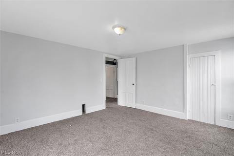 752 E 15th St, Ashtabula, OH 44004 photo 17