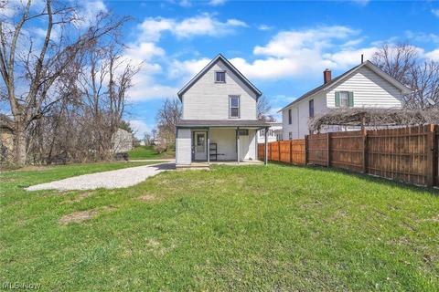 752 E 15th St, Ashtabula, OH 44004 photo 21