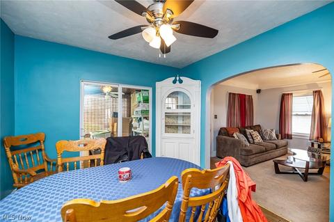 986 E 232nd St, Euclid, OH 44123 photo 8