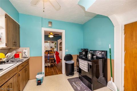 986 E 232nd St, Euclid, OH 44123 photo 11