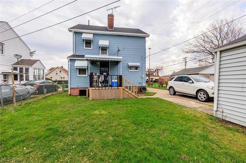 986 E 232nd St, Euclid, OH 44123 photo 5