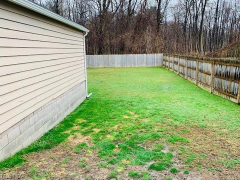 227 Shields Rd, Youngstown, OH 44512 photo 26