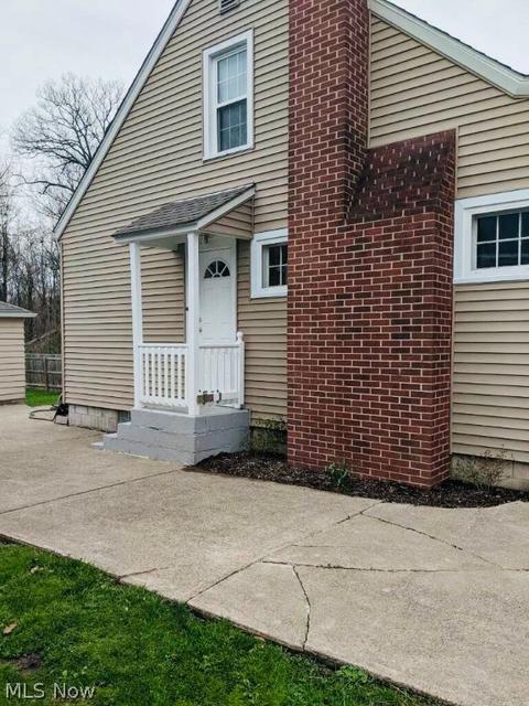 227 Shields Rd, Youngstown, OH 44512 photo 29