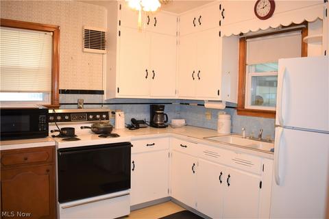 3113 Blair Ave, Ashtabula, OH 44004 photo 4