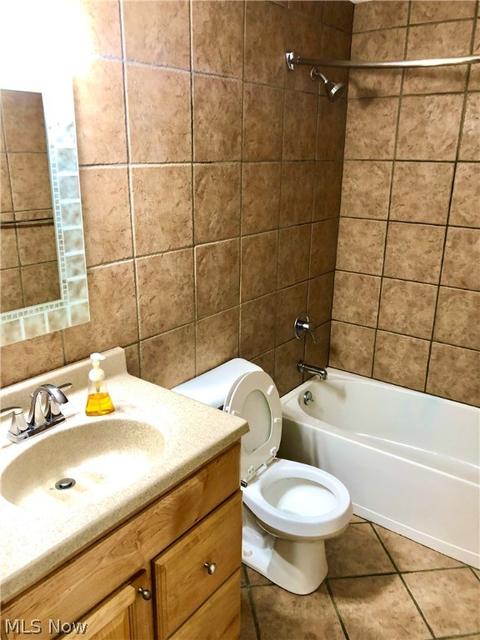 970 Hampton Ridge Dr, Akron, OH 44313 photo 23