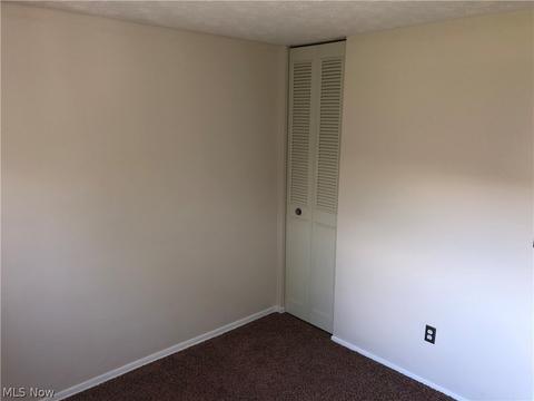 970 Hampton Ridge Dr, Akron, OH 44313 photo 22