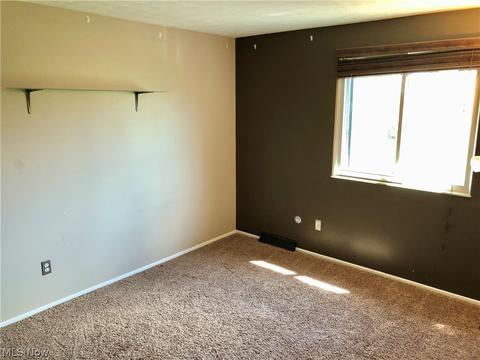 970 Hampton Ridge Dr, Akron, OH 44313 photo 19