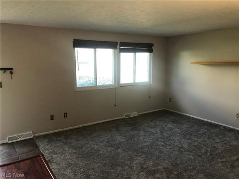 970 Hampton Ridge Dr, Akron, OH 44313 photo 7