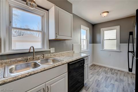 1228 Root, Lorain, OH 44052 photo 18