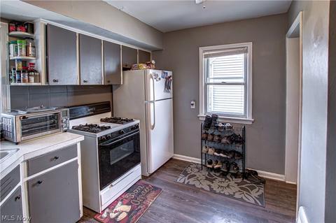 237 Warren Ave, Elyria, OH 44035 photo 12
