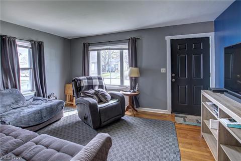 237 Warren Ave, Elyria, OH 44035 photo 5