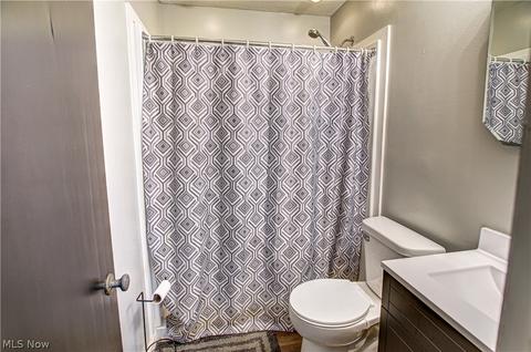237 Warren Ave, Elyria, OH 44035 photo 16