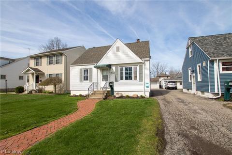 237 Warren Ave, Elyria, OH 44035 photo 4
