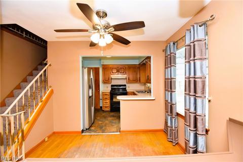 76 Romaine Ave, Boardman, OH 44512 photo 5