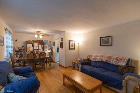 11250 Ronald Dr, Parma, OH 44130 photo 9