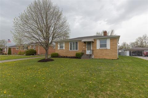 11250 Ronald Dr, Parma, OH 44130 photo 2