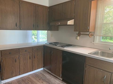 1485 Wade Park Ave, Akron, OH 44310 photo 8