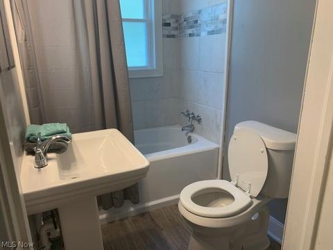 1485 Wade Park Ave, Akron, OH 44310 photo 11