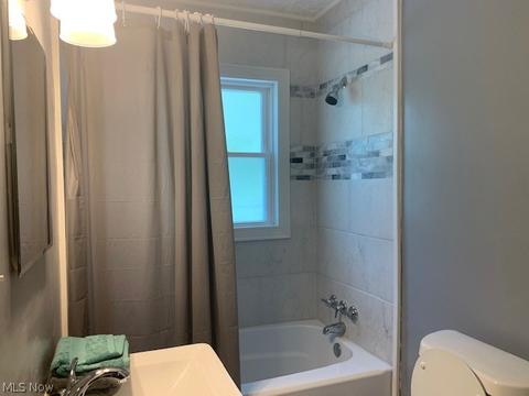 1485 Wade Park Ave, Akron, OH 44310 photo 12