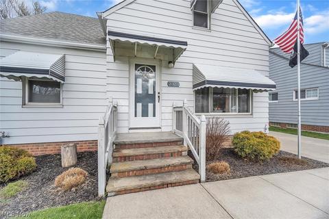 2323 E 290th St, Wickliffe, OH 44092 photo 4
