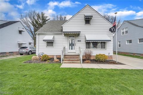 2323 E 290th St, Wickliffe, OH 44092 photo 3