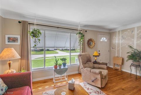 2323 E 290th St, Wickliffe, OH 44092 photo 10