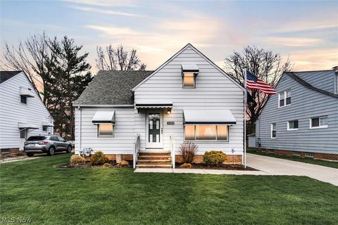 2323 E 290th St, Wickliffe, OH 44092 photo 1