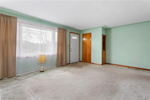 1187 Bell Ct, Elyria, OH 44035 photo 7