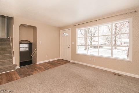 4101 Cambridge Ave, Lorain, OH 44053 photo 2