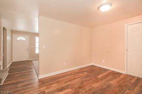 4101 Cambridge Ave, Lorain, OH 44053 photo 5