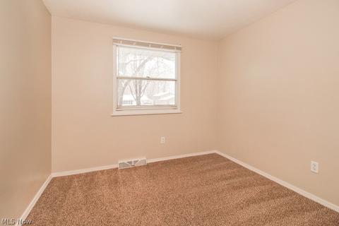 4101 Cambridge Ave, Lorain, OH 44053 photo 17