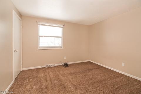 4101 Cambridge Ave, Lorain, OH 44053 photo 13