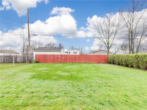 838 Salem Ave, Elyria, OH 44035 photo 21