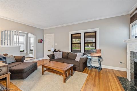 1230 N Main St, Akron, OH 44310 photo 6