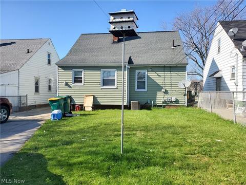 19670 Mccracken Rd, Maple Heights, OH 44137 photo 9