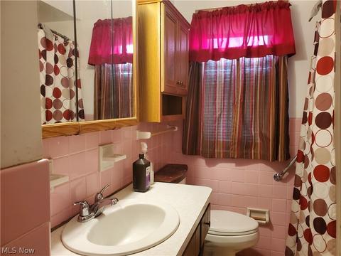 19670 Mccracken Rd, Maple Heights, OH 44137 photo 7