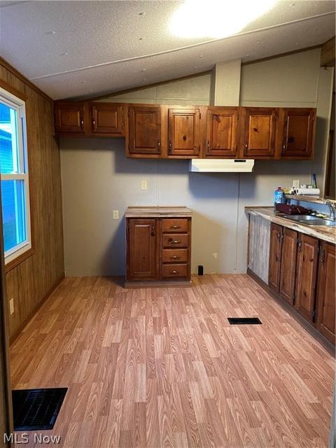 182 3rd St, Lowell, OH 45744 photo 9