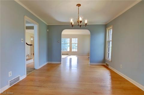 5594 Overlook Rd, Parma, OH 44129 photo 10