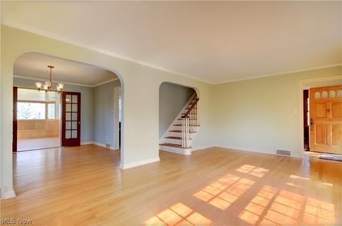 5594 Overlook Rd, Parma, OH 44129 photo 7