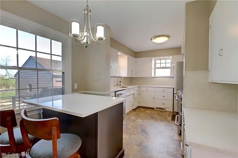 5594 Overlook Rd, Parma, OH 44129 photo 12