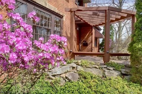 5594 Overlook Rd, Parma, OH 44129 photo 3