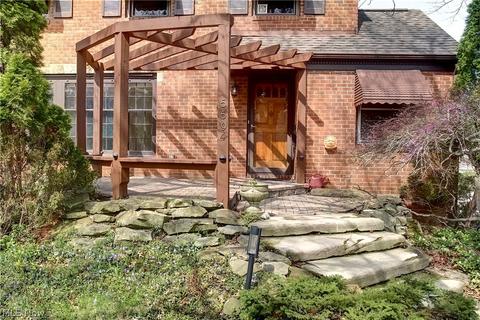5594 Overlook Rd, Parma, OH 44129 photo 4