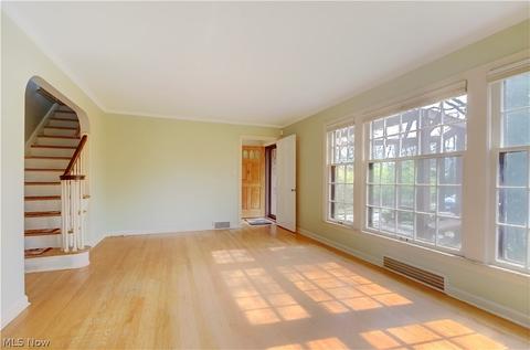 5594 Overlook Rd, Parma, OH 44129 photo 5