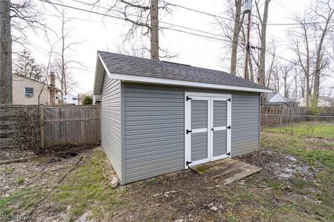654 Augdon Dr, Elyria, OH 44035 photo 28