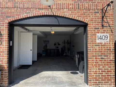1409 Bridge St, Ashtabula, OH 44004 photo 2