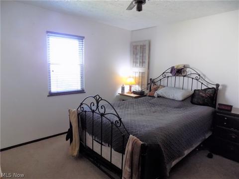 1054 Bryce Ave, Aurora, OH 44202 photo 8