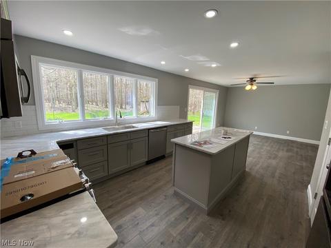 7767 Silver Fox Dr, Youngstown, OH 44512 photo 9